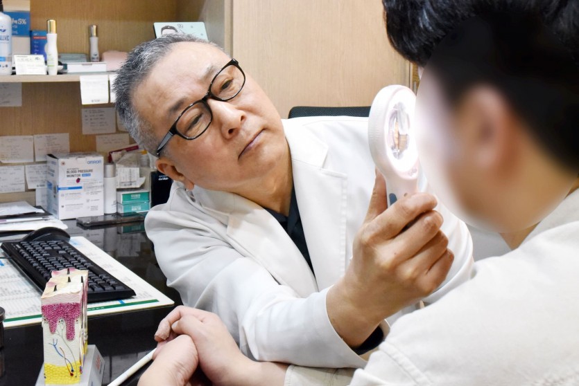 관악구, 봉천동 서울대입구역피부과, 복합탈모치료, 이마필러, 팔자필러, 무턱필러, 실리프팅, 피코레이저토닝, 점빼기, 남자얼굴수염제모, 문신제거, 리쥬란힐러, 여성탈모, 출산후탈모, 서울탈모병원추천, 신림동, 신림역, 낙성대, 낙성대역, 사당, 사당역, 여드름, 여드름흉터, 홍임성원장