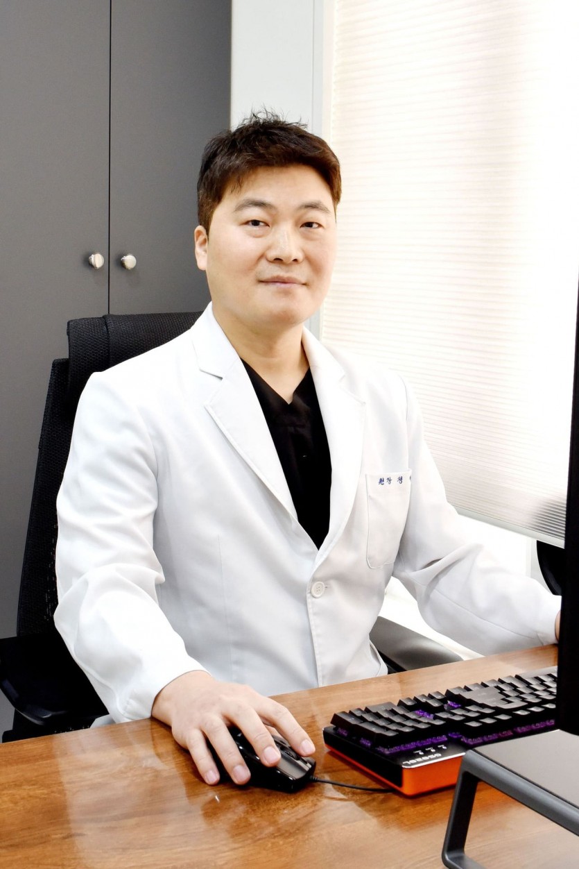 안양범계역피부과, 실리프팅, 필러 시술 명가 유앤미의원, 탈모치료, 모낭주사, 여성탈모, 줄기세포, 평촌, 의왕, 군포, 유앤미클리닉, 슈링크, 남자얼굴수염제모, 레이저토닝, 점빼기, 볼뉴머리프팅, 점빼기, 점제거, 정병훈원장